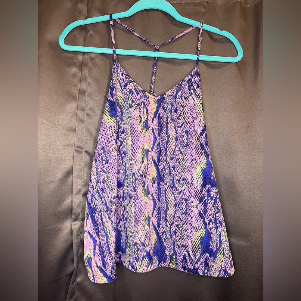 Flowy printed top!
